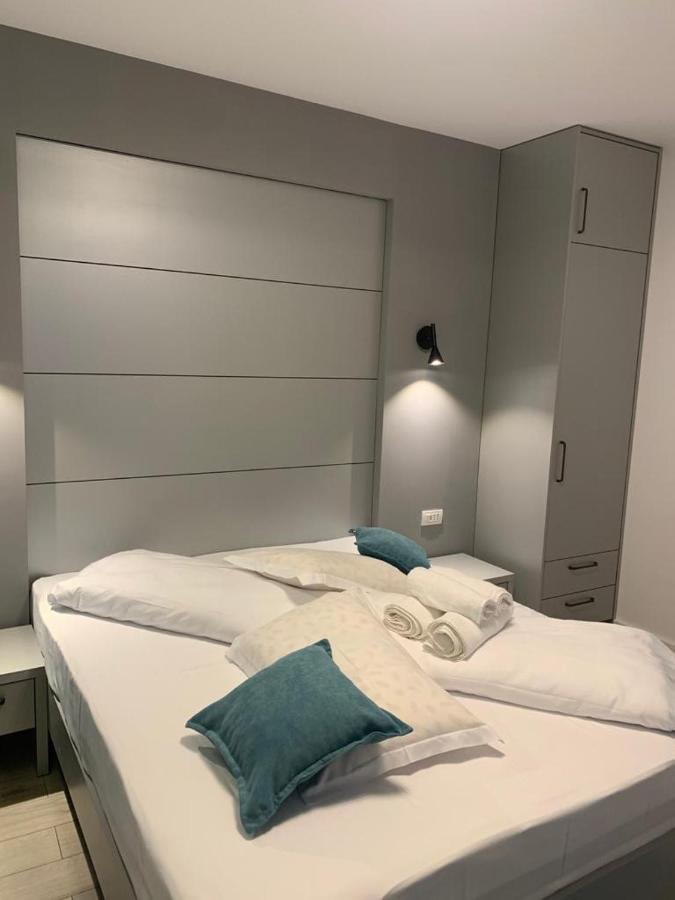 Doftana Apartaments Teşila Eksteriør bilde